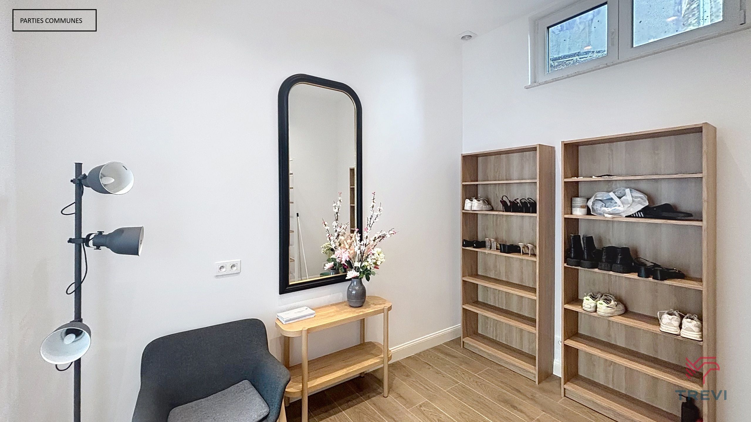 FLAGEY, EEN GEDEELDE KAMER foto 6