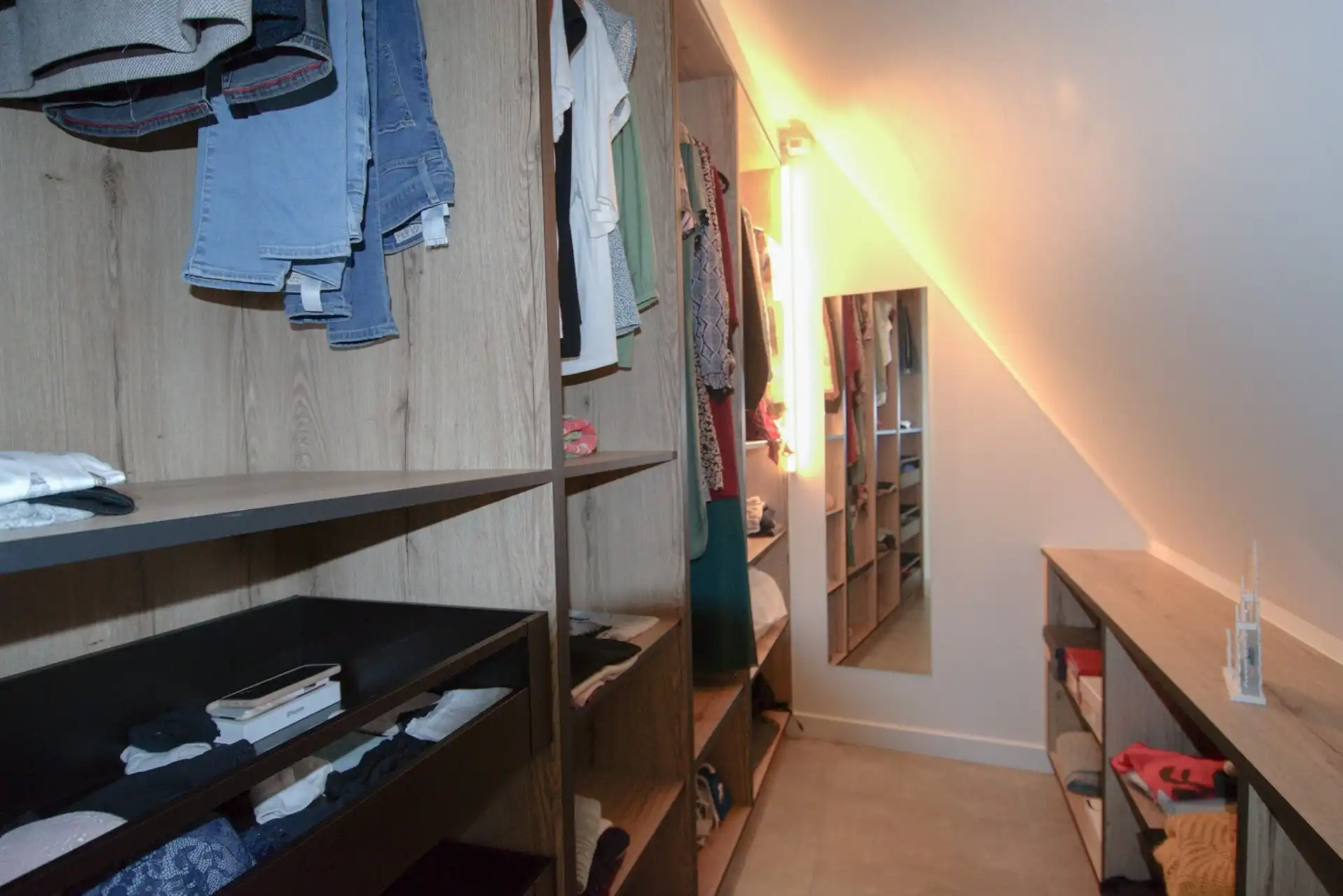 Instapklaar duplexappartement met 3 slaapkamers (105m²) foto 17