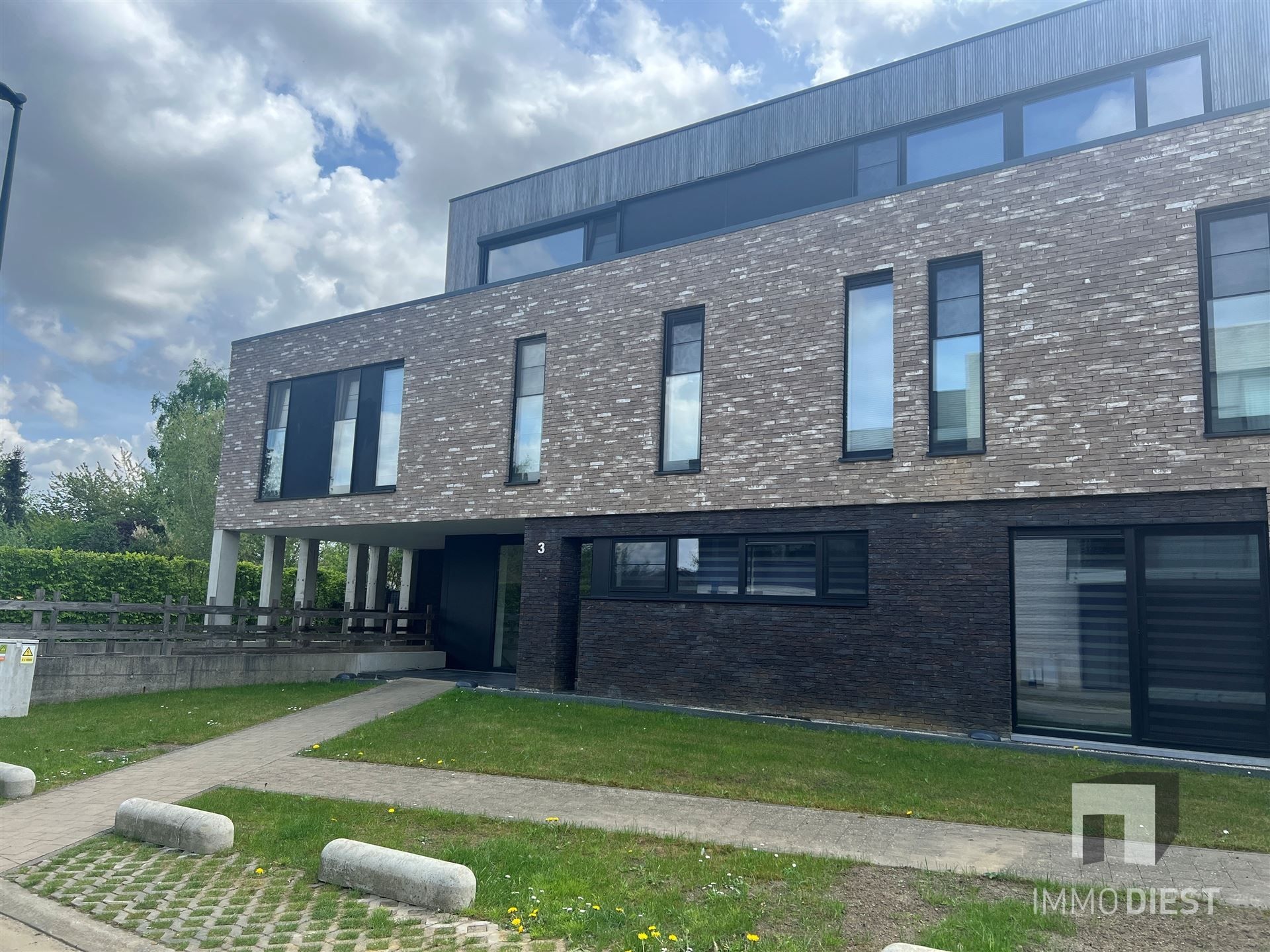 Modern duplex appartement met 3 slpkmrs foto 26