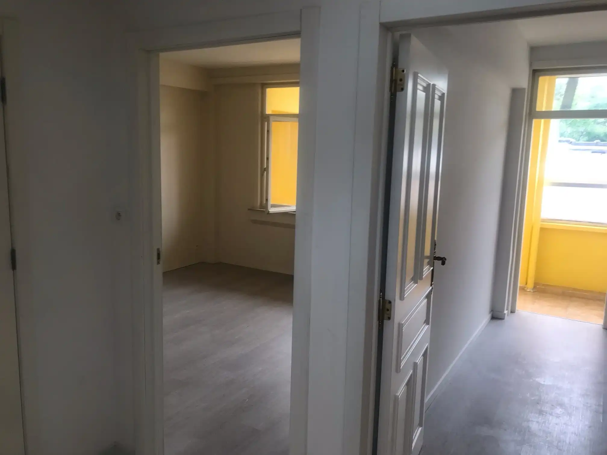 Een aangenaam appartement met 2 slaapkamers in Gent foto 5