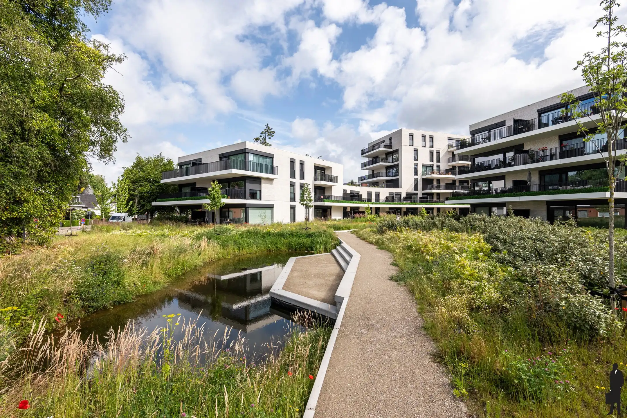 Uitstekend instapklaar appartement met groot terras in Arendonk foto {{pictureIndex}}
