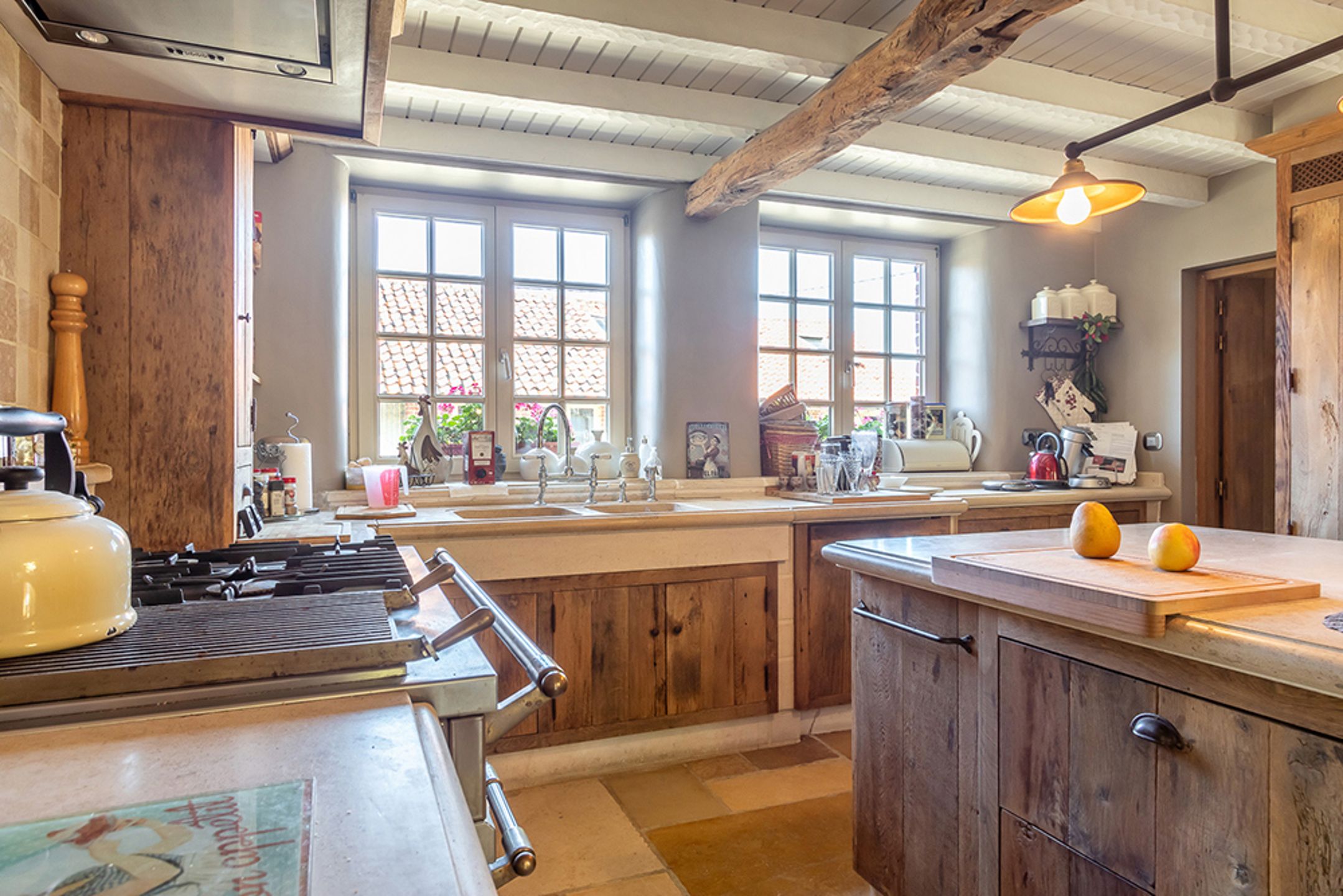 Gerestaureerde vierkantshoeve met B&B op 80 are grond foto 17