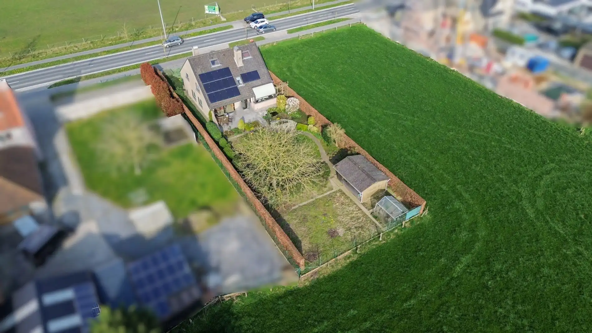 Villa op groot perceel met open zicht: 4 slaapkamers, 2 badkamers, grote tuin, topper te Torhout! foto 5