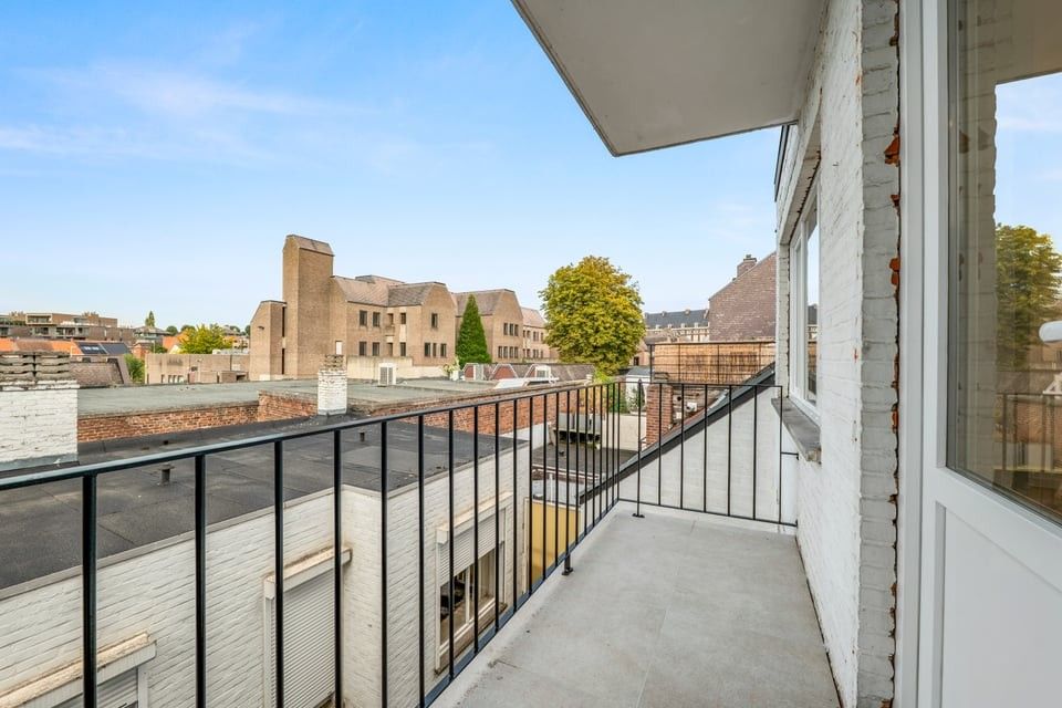 GERENOVEERD APPARTEMENT MET 1 SLK IN HET CENTRUM VAN SINT-TRUIDEN foto 15
