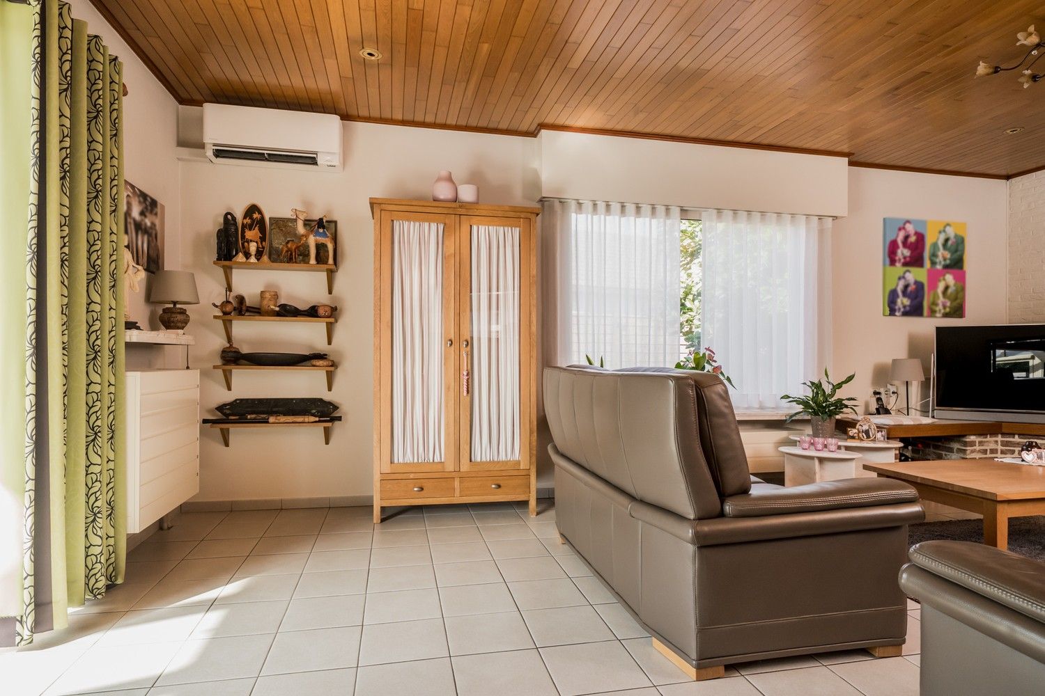 Lichtrijke halfopen bebouwing in aangename woonwijk foto 5