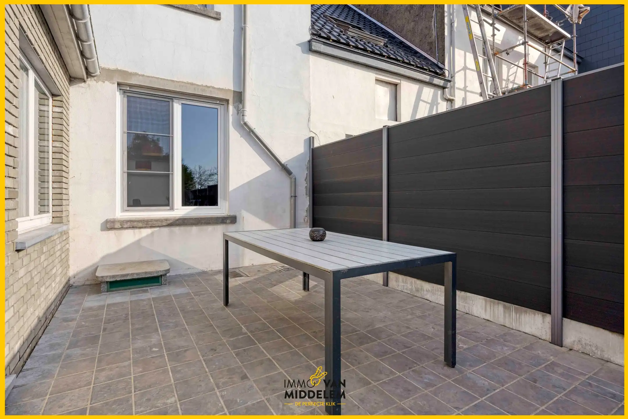 ENERGIEZUINIGE 2-GEVELWONING MET 3 SLPKS, TERRAS, EN TUIN foto 18