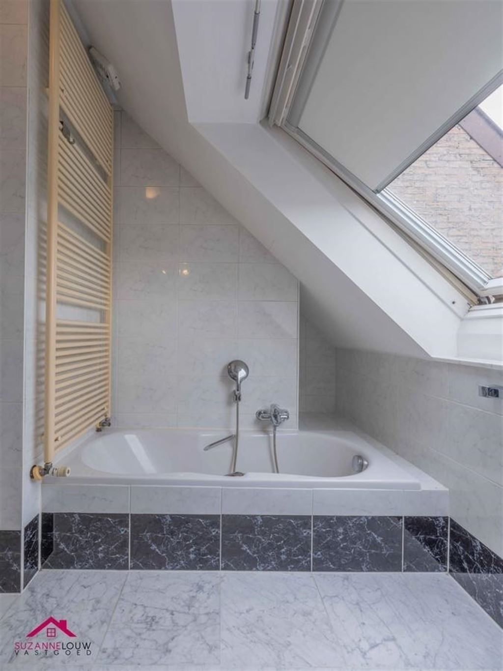 Ruim en gezellig appartement vlakbij het centrum foto 26