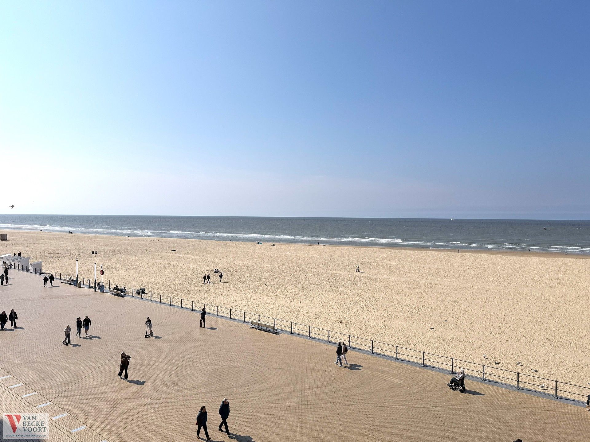 Appartement met panoramisch zeezicht foto 4