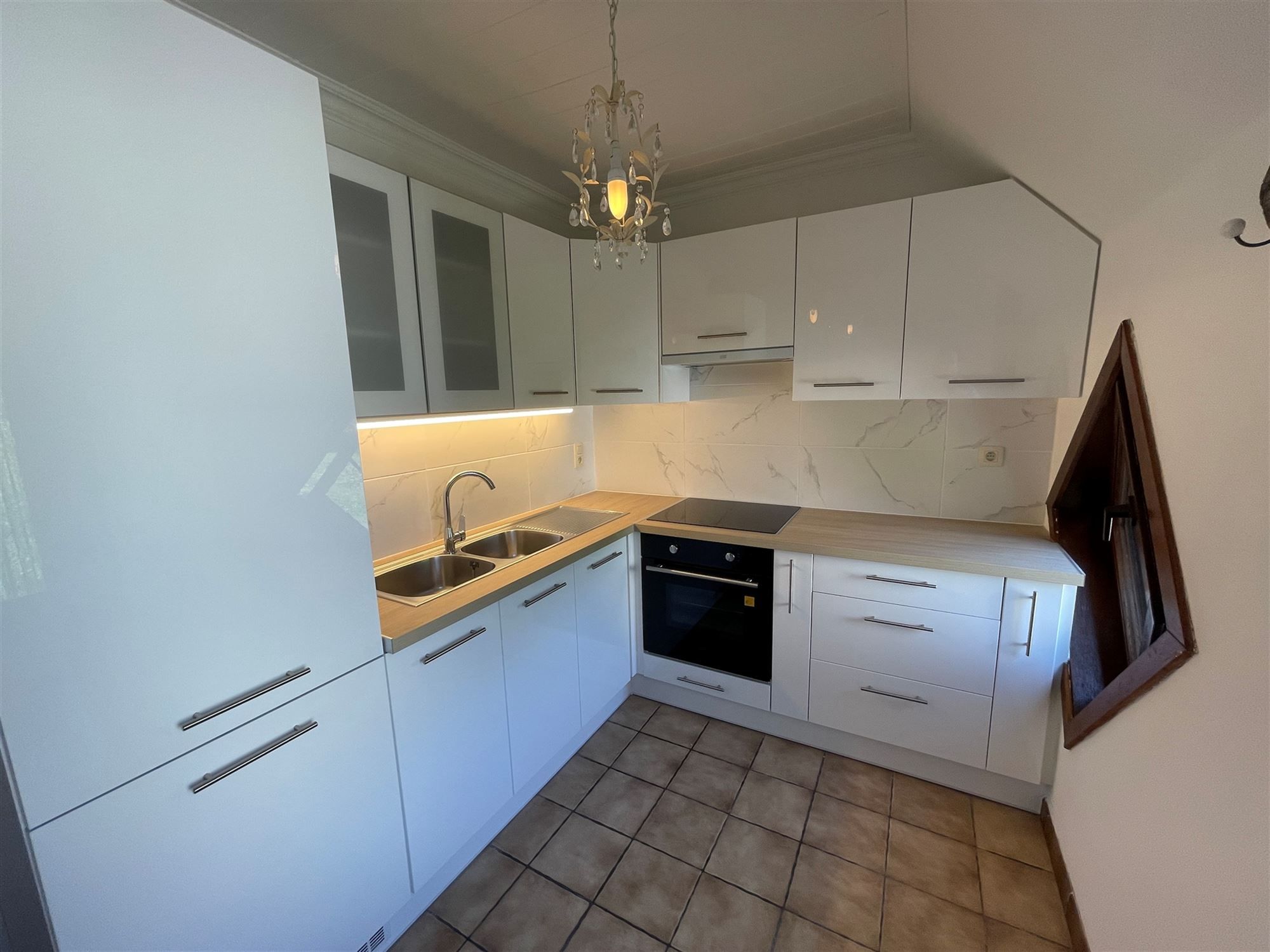 Appartement met terrasje foto 6