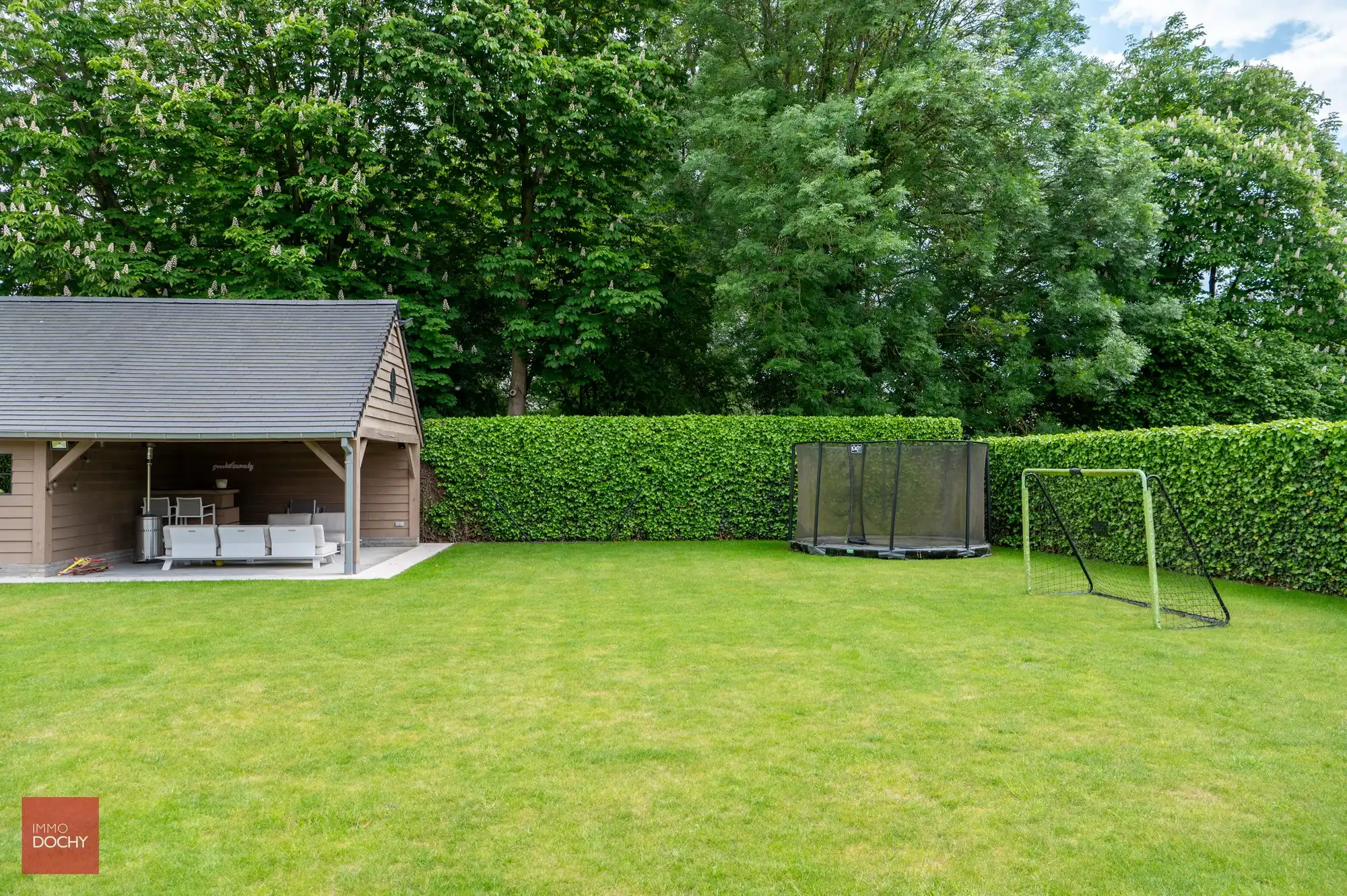 Centraal gelegen recente LUXE - VILLA met praktijkruimte in groene omgeving | Hernieuwenstraat foto 19