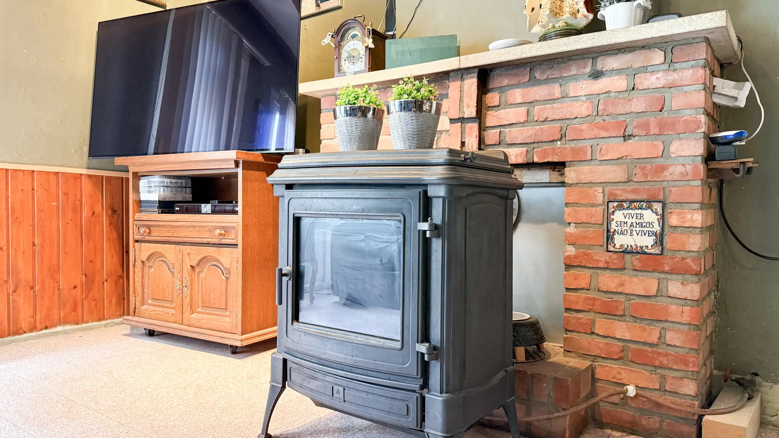 Authentieke hoeve met perceel van 68are en 2slpks! foto 6