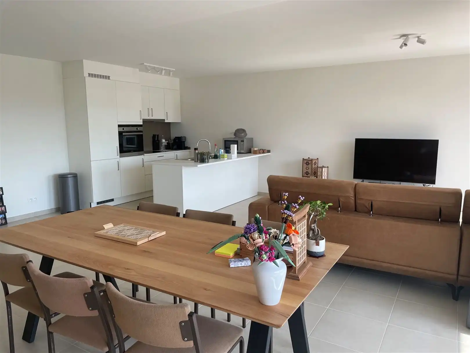 Ruim app TE HUUR in residentie "Paddenhoek te Kluisbergen foto 9