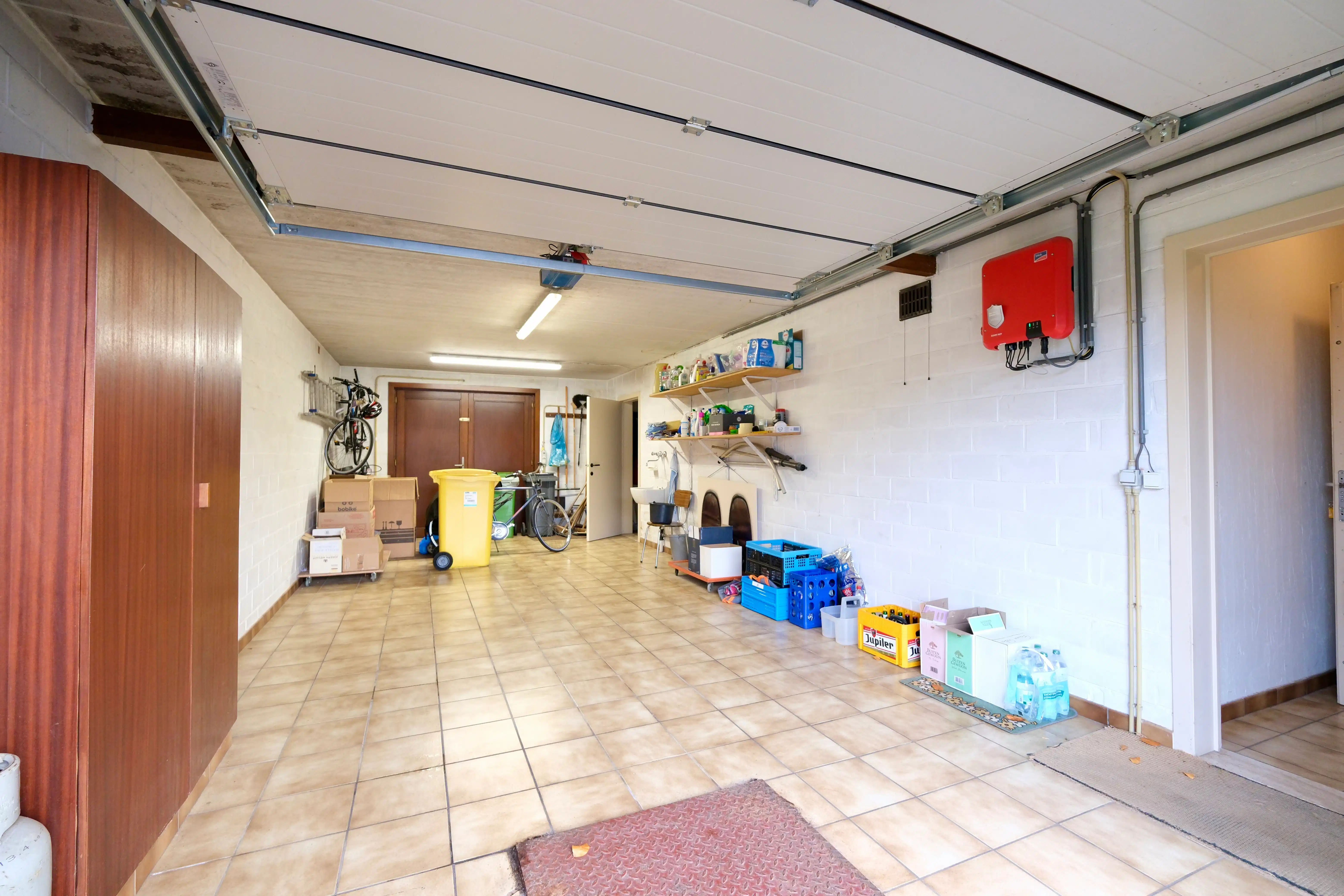 Commercieel gelijkvloers met bovenliggend appartement foto 22