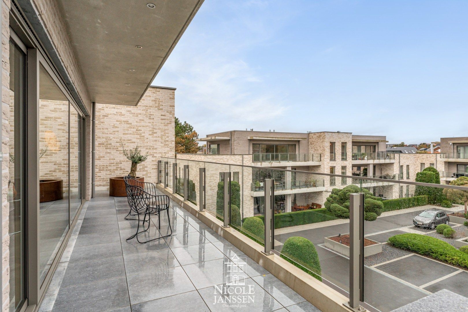 Exclusief penthouse met drie terrassen en vier garageboxen in de prachtige Residentie ILEX foto 32