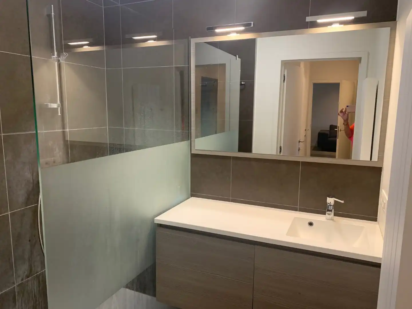Ongemeubeld tweeslaapkamerappartement met berging én garagebox - prachtige ligging in Stil Ende Brugge foto 14