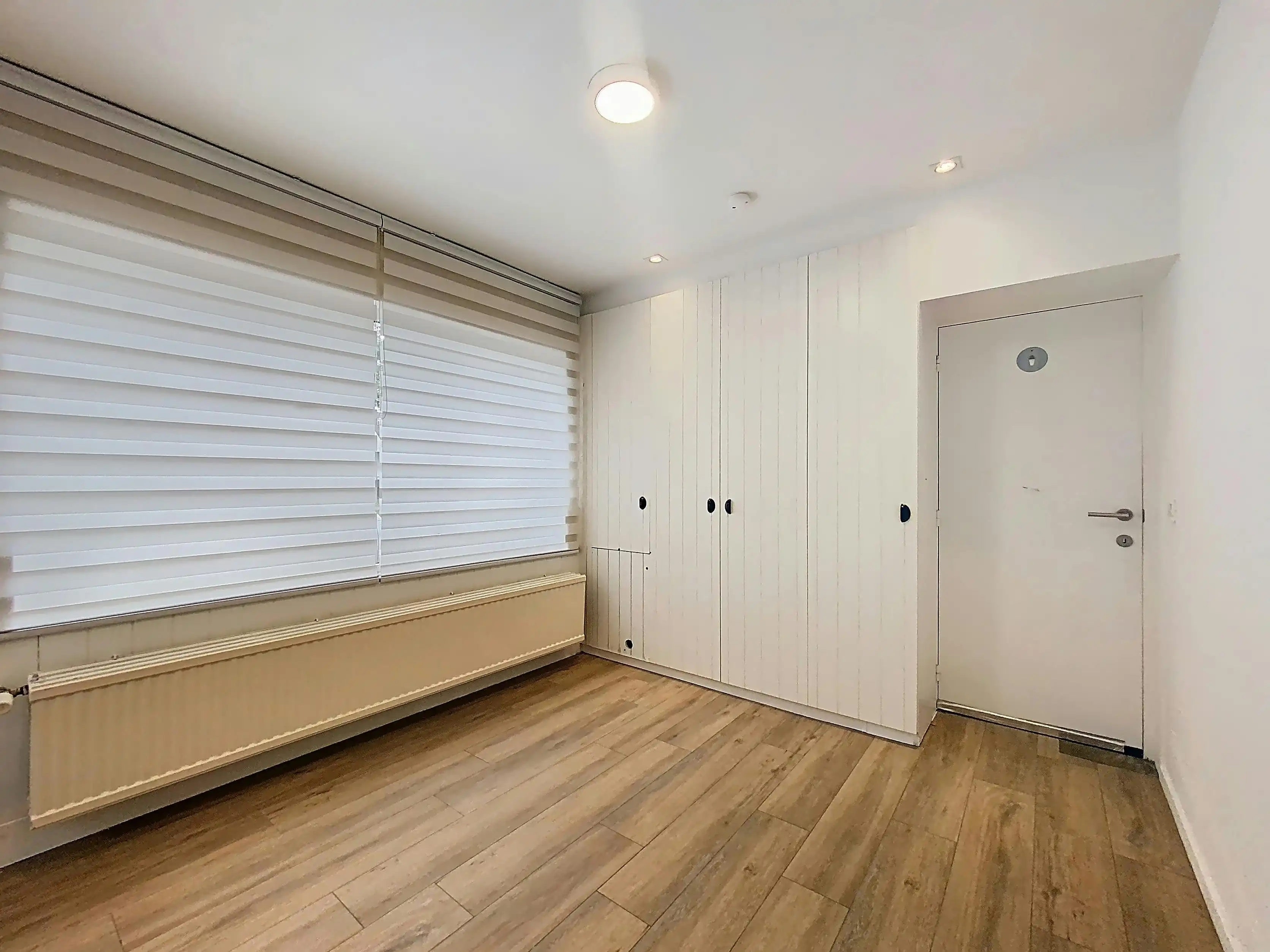 Ruime halfopen woning met 5 slaapkamers in Aalter foto 3