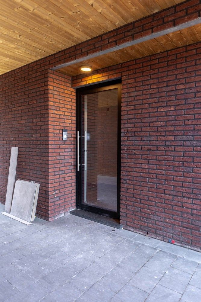 Mooie moderne nieuwbouw woning met 3 SLK op een diep perceel te Eksel foto 2