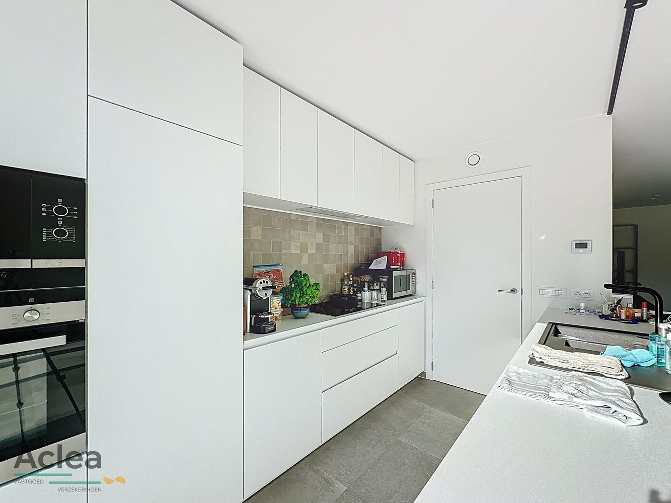 Energiezuinige open bebouwing in een rustige wijk foto 7