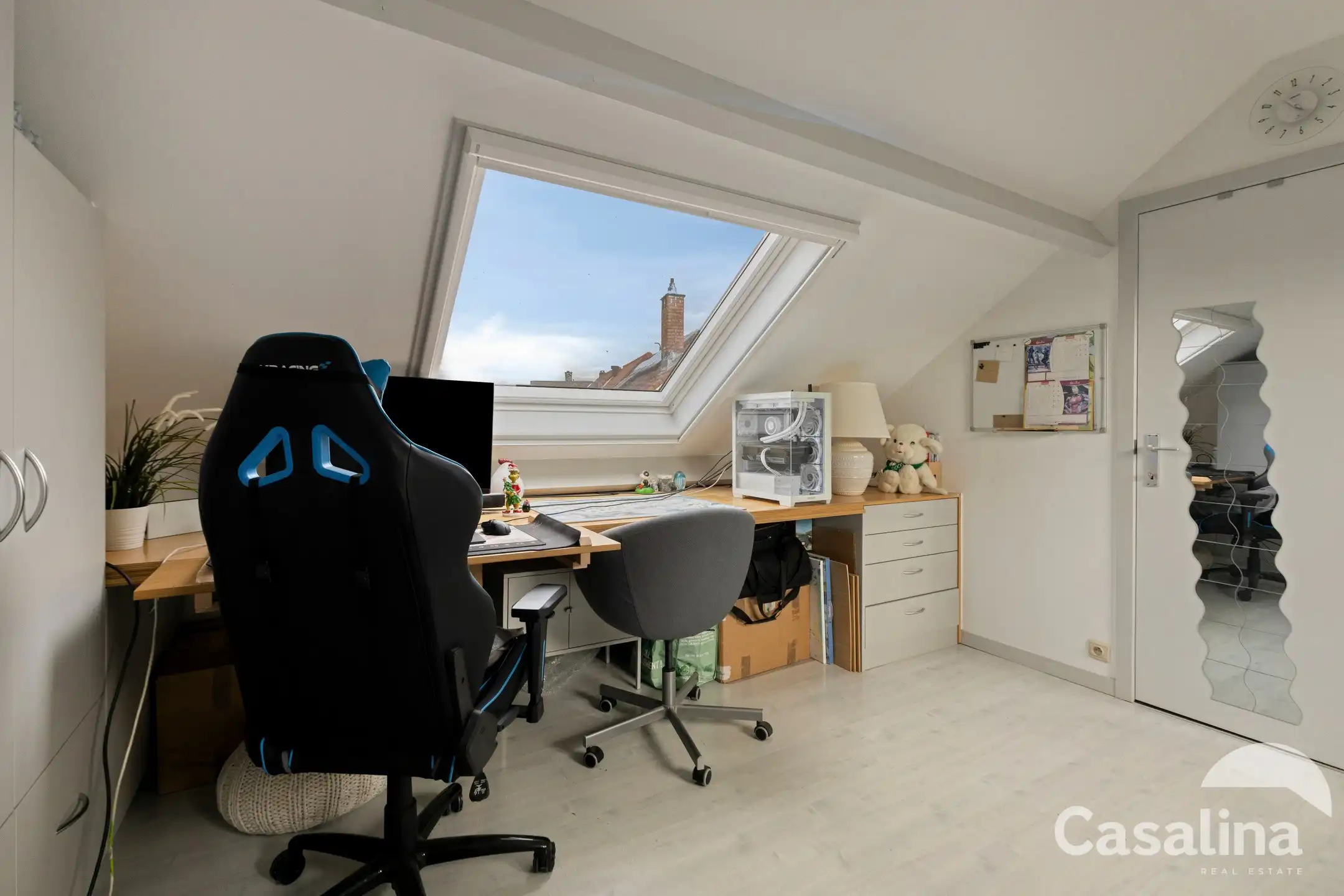 Gerenoveerde elegantie in een groene oase foto 16