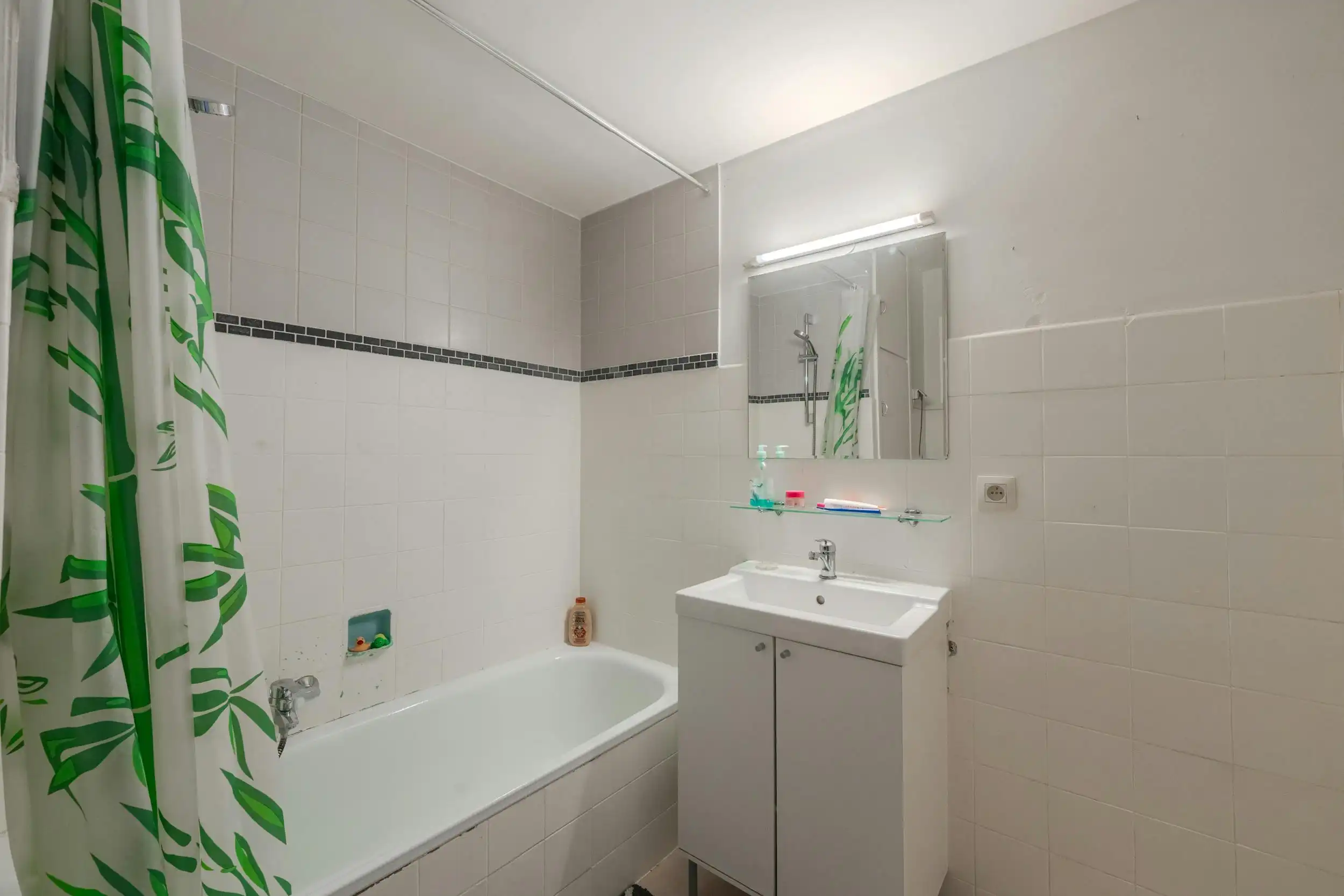 Ruim één-slaapkamerappartement te centrum Oostende foto 11