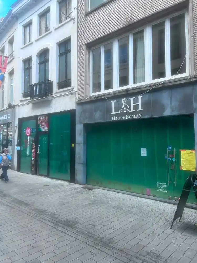 HANDELSPAND TE HUUR – TOPLOCATIE OP DE BRUUL IN MECHELEN foto 3