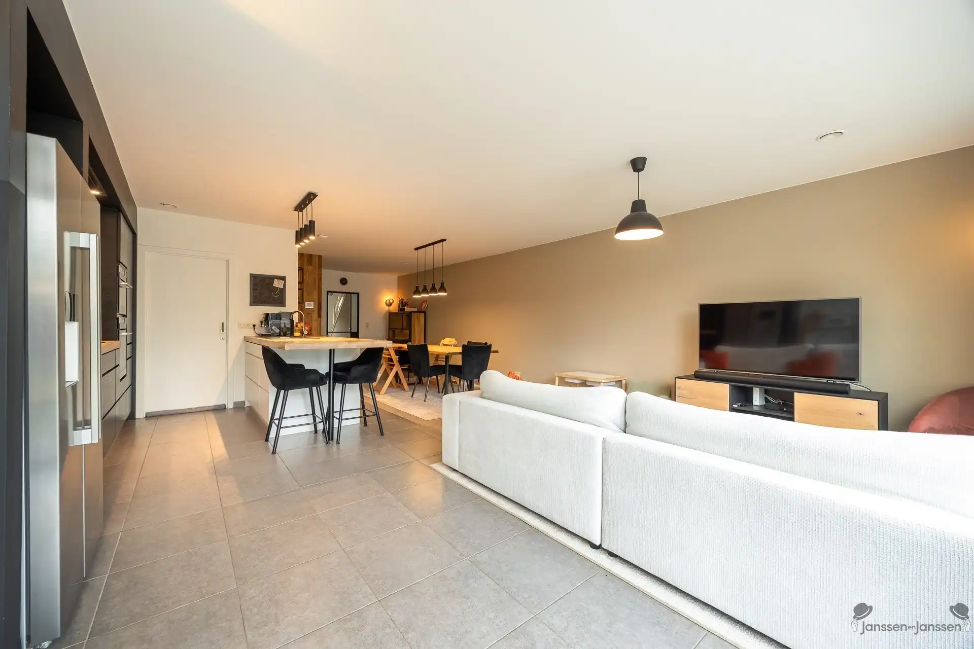 Mooi afgewerkte en ruime energiezuinige woning  foto 7