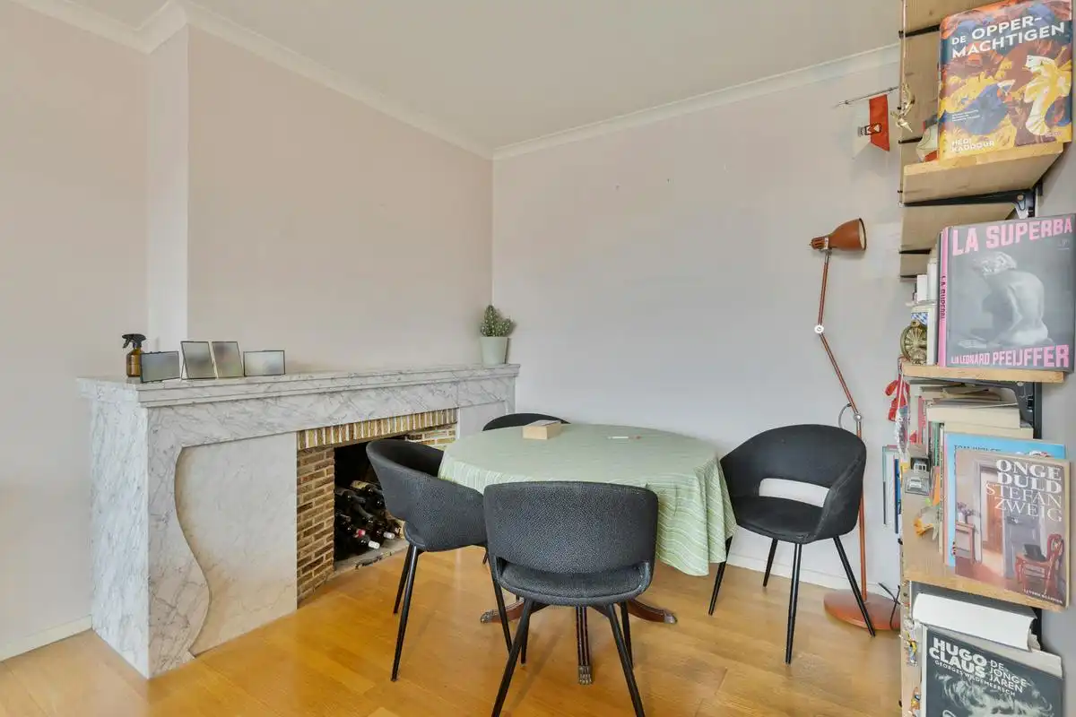 1-slaapkamerappartement (72m²) met garage te koop in Kortrijk foto 2