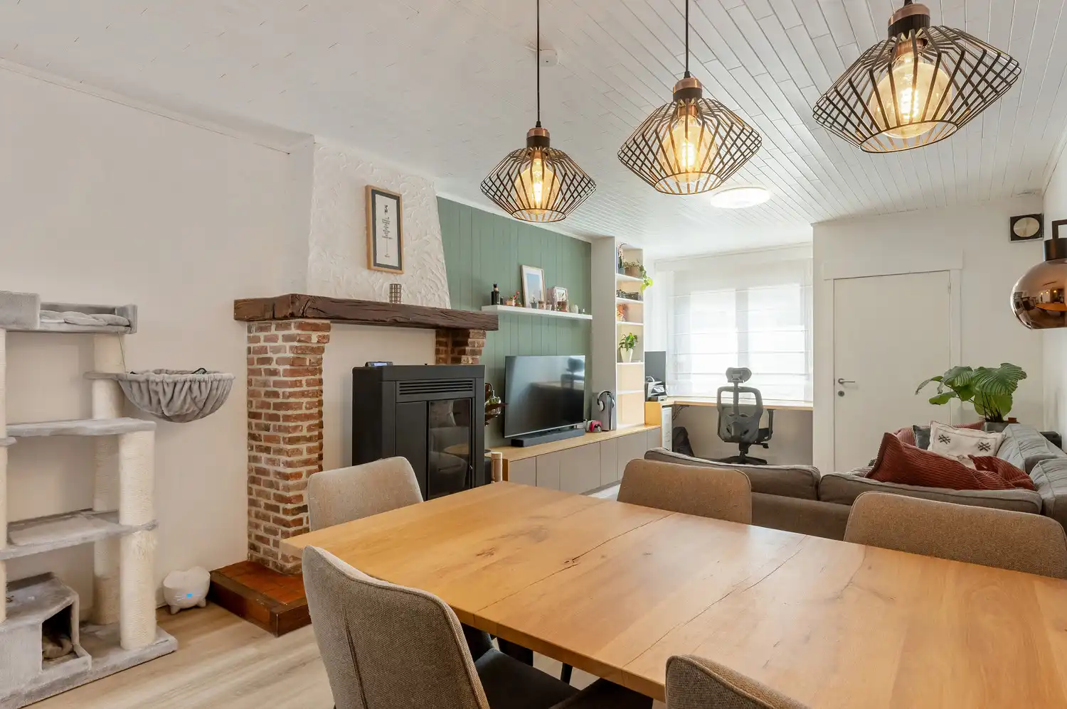 Te renoveren rijwoning met stadstuin op topligging. foto 9