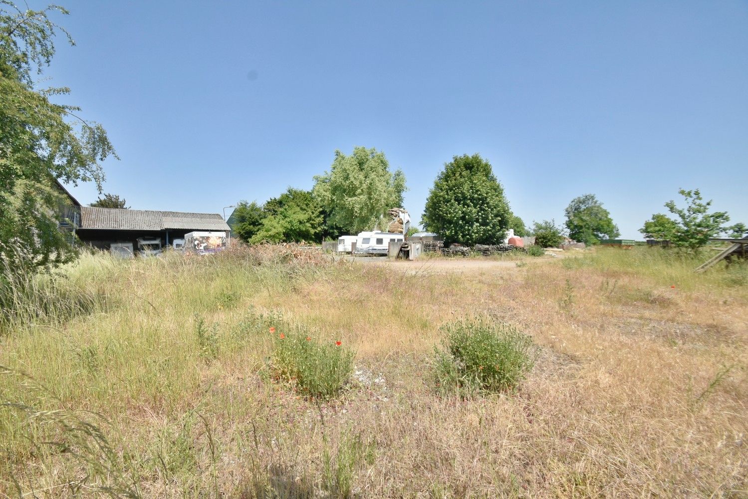 Uniek omsloten hoeve boordevol potentieel op een gegeerde locatie nabij Maastricht foto 26