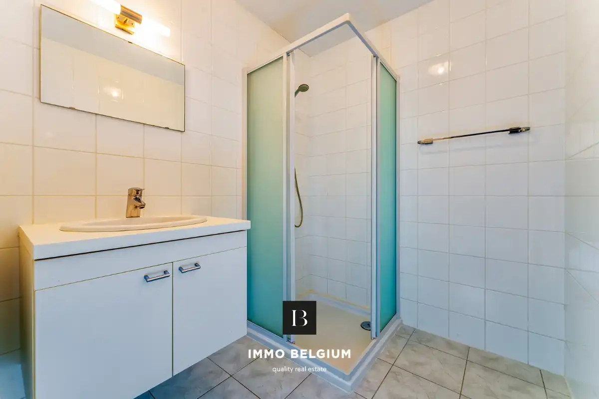 Hedendaags appartement met tuin en 2 slaapkamers nabij het strand foto 12