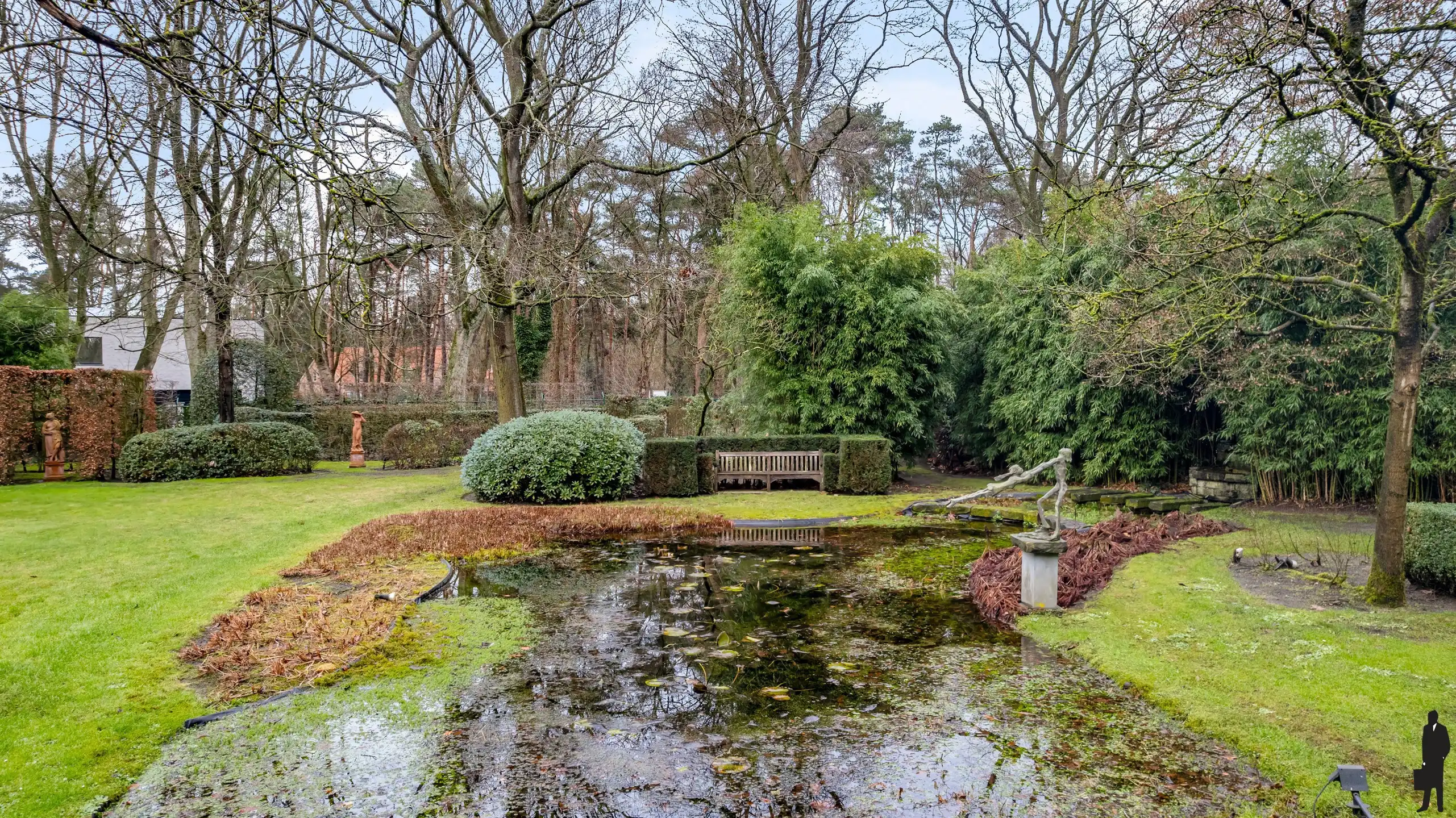 Op absolute toplocatie gelegen villa! foto 24