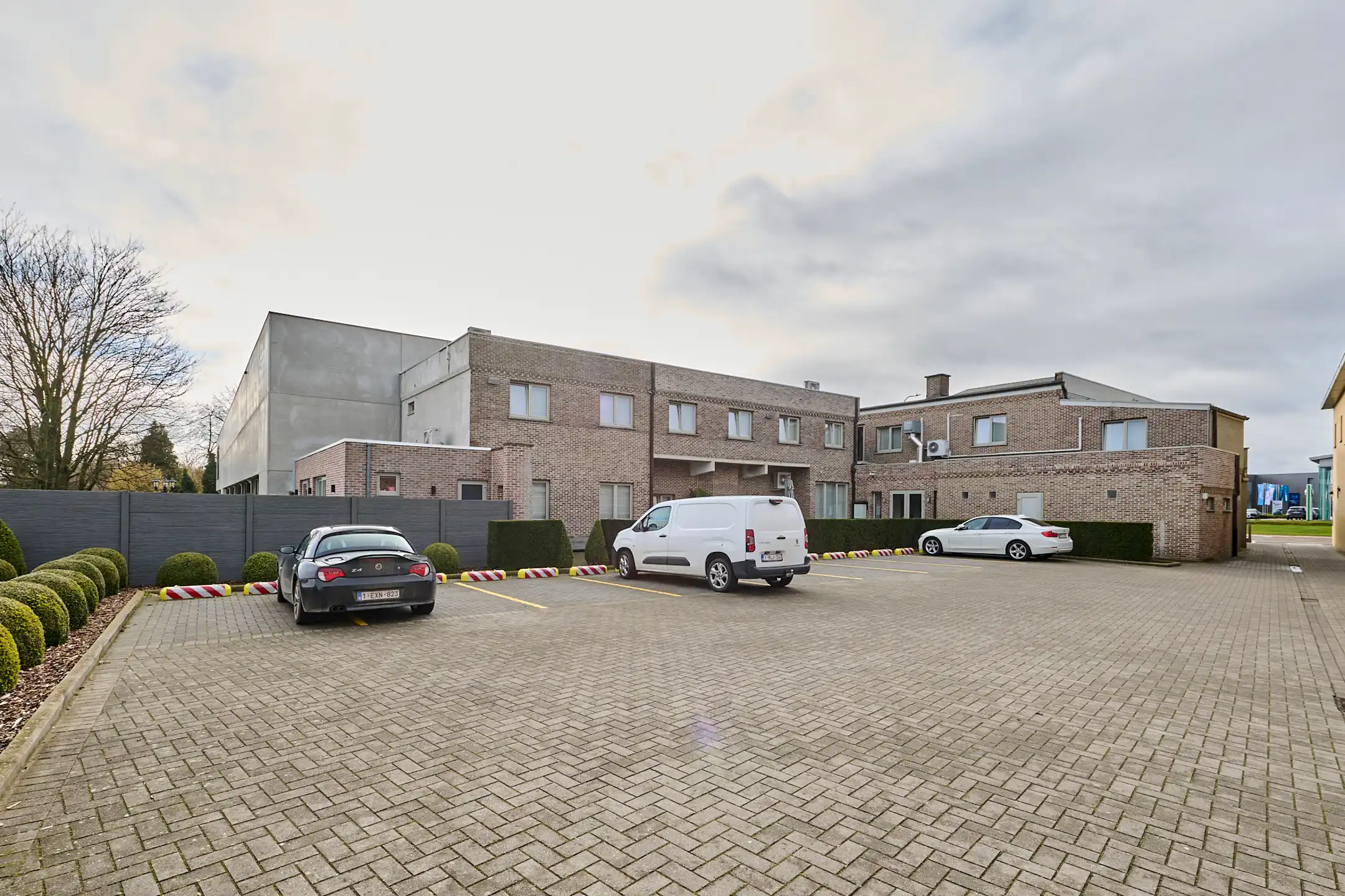 Commerciële ruimte te huur op toplocatie in Sint-Truiden foto 2
