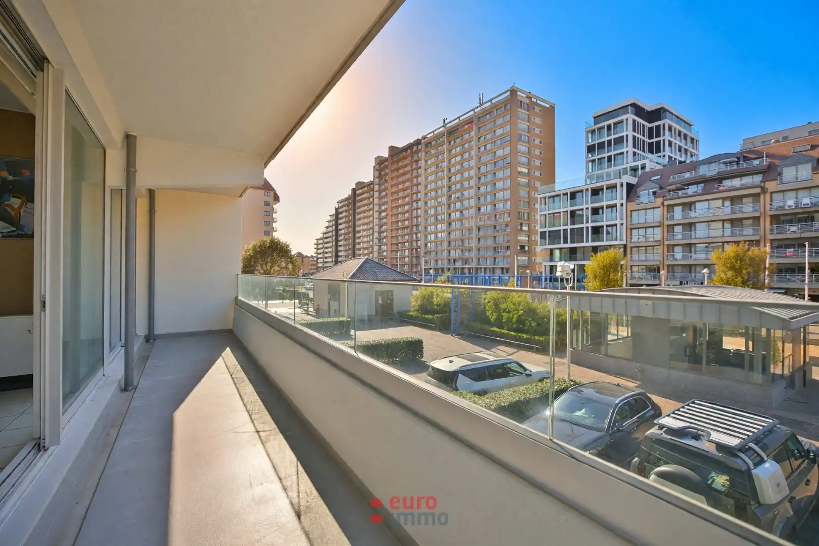 Stijlvol appartement met 1 slaapkamer te koop in het hart van Nieuwpoort! foto {{pictureIndex}}