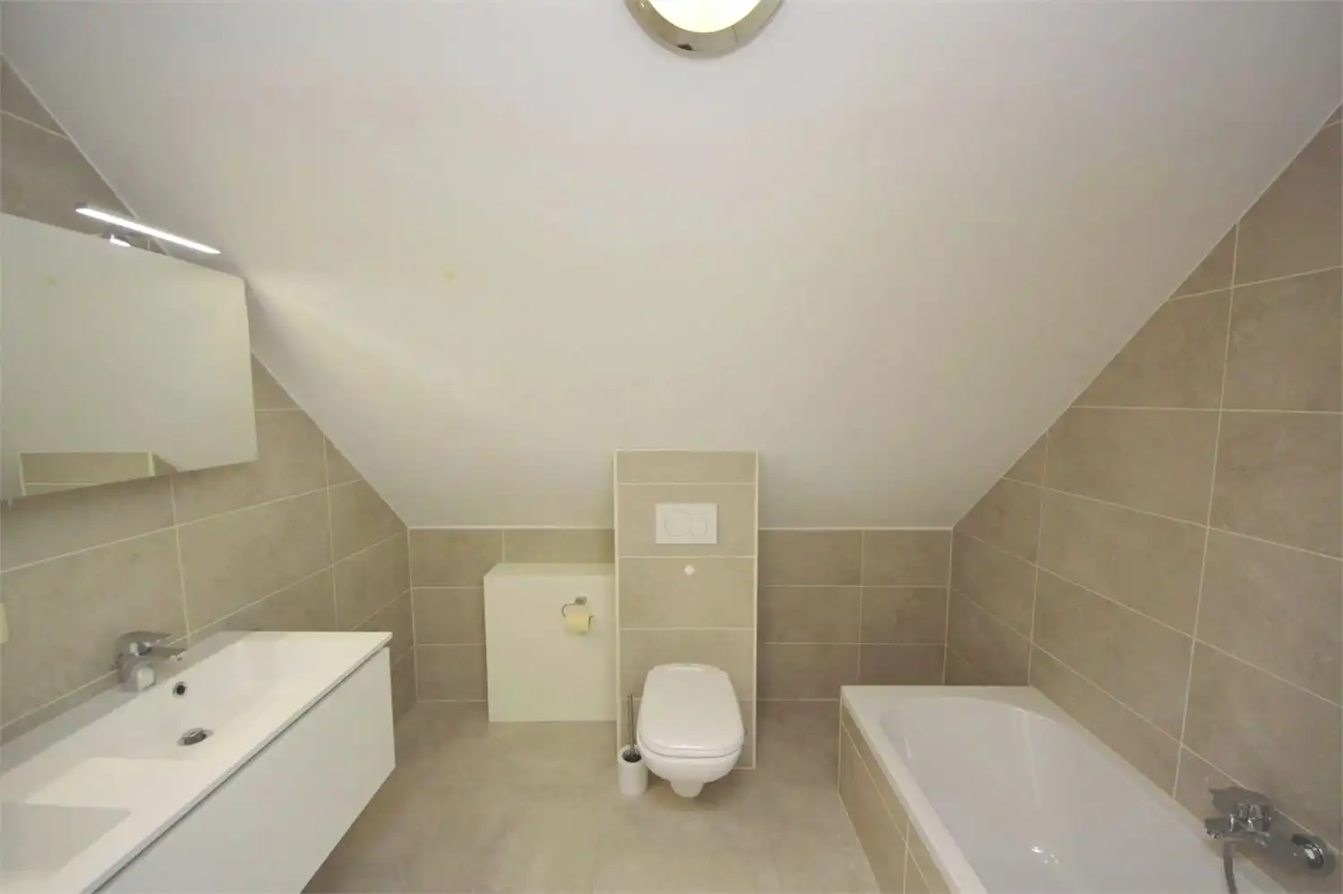 RECENT DUPLEX APP. 3 SLAAPKAMERS foto 16