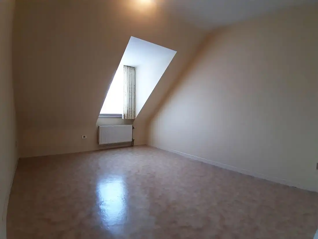 Ruim appartement op de 2de verdieping te Achel foto 24