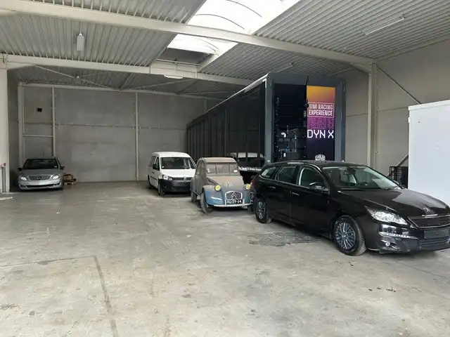 Multifunctionele bedrijfsunit met parking foto 3