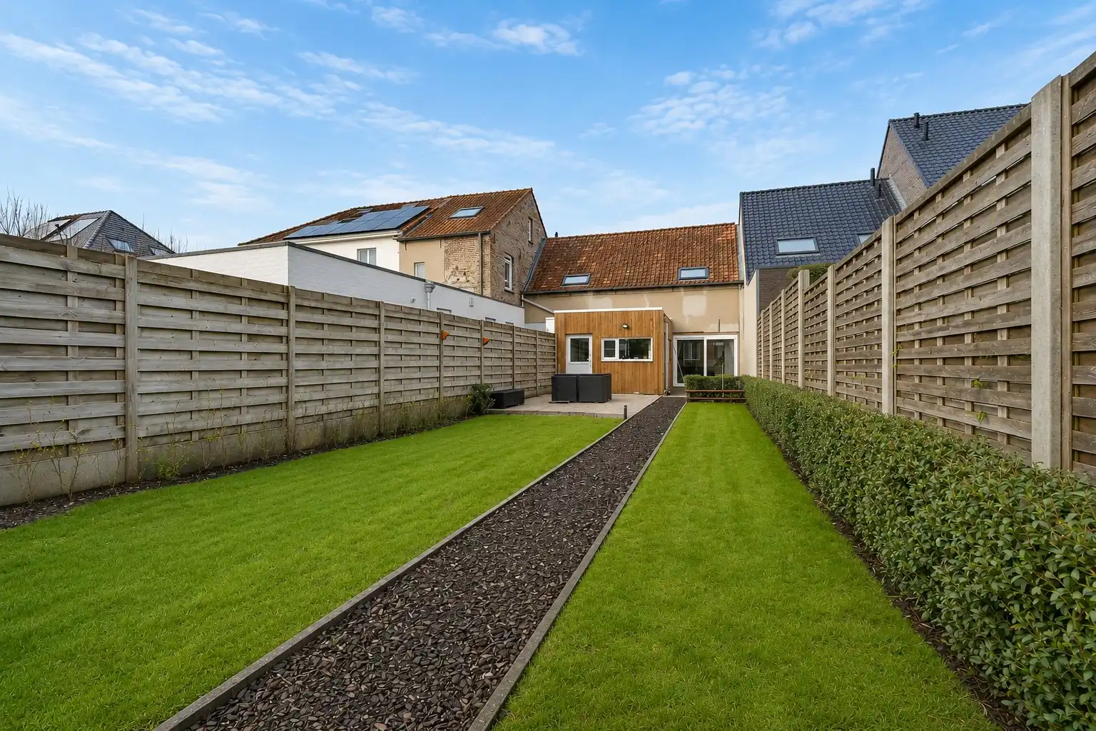 Instapklare woning op een strategische locatie! foto 12