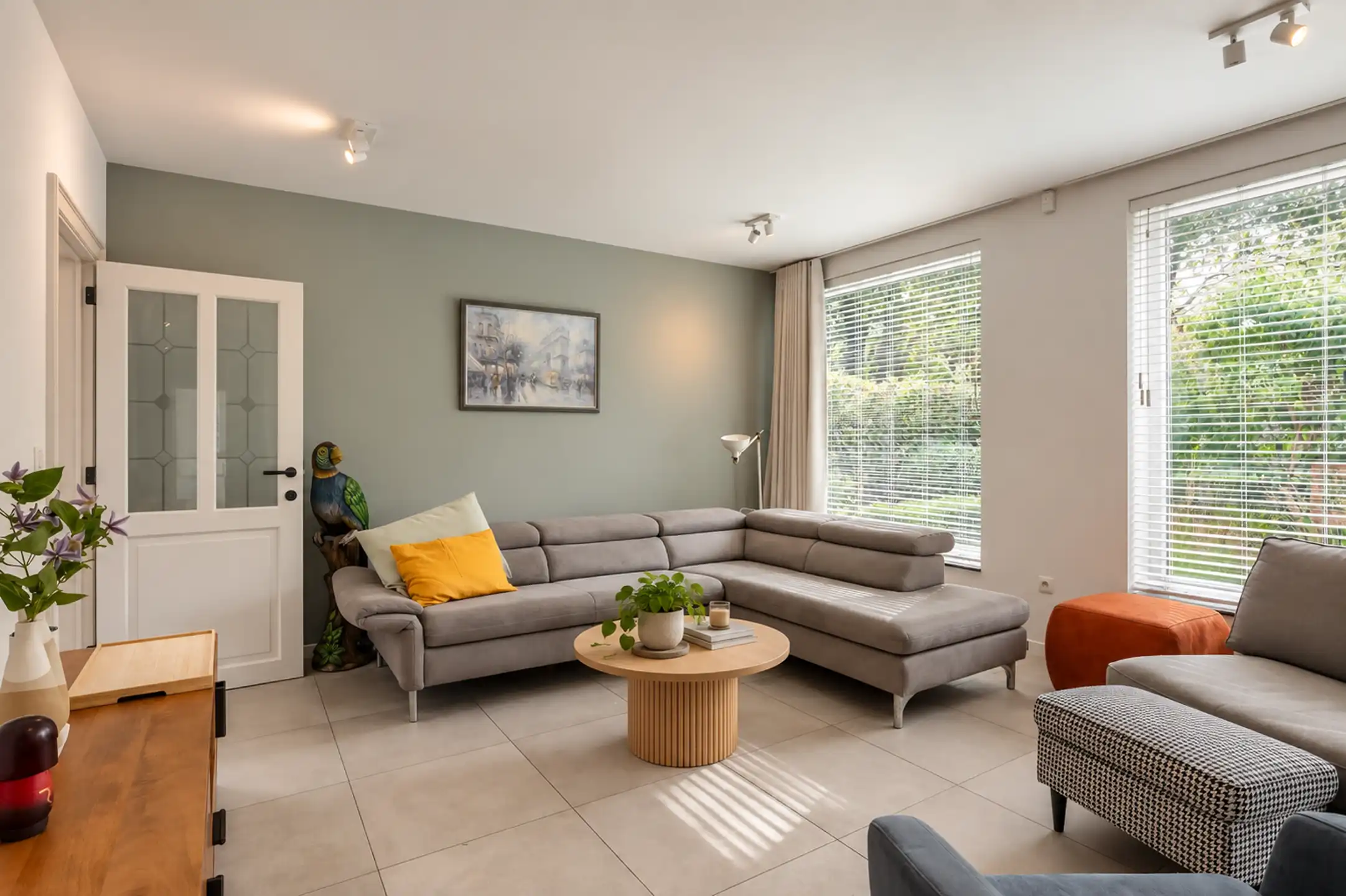 Moderne EPC A-villa op toplocatie nabij scholen en station, met prachtige tuin en privacy foto 7