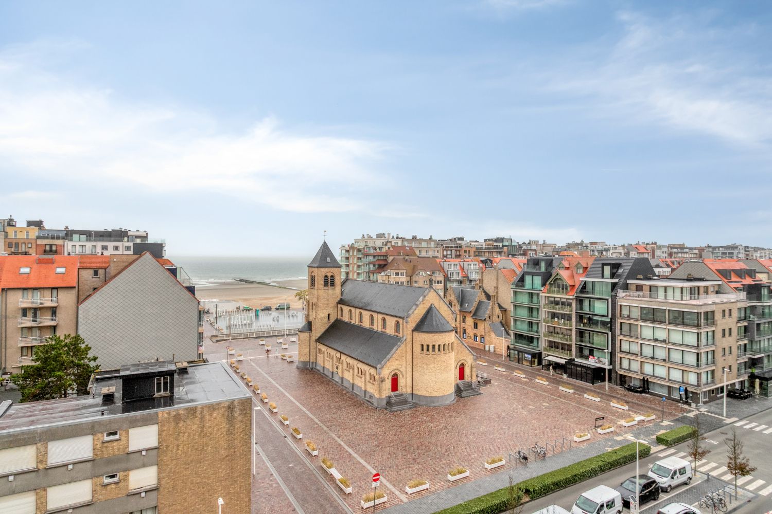 Instapklaar appartement met 2 slaapkamers en mooi zeezicht foto 11