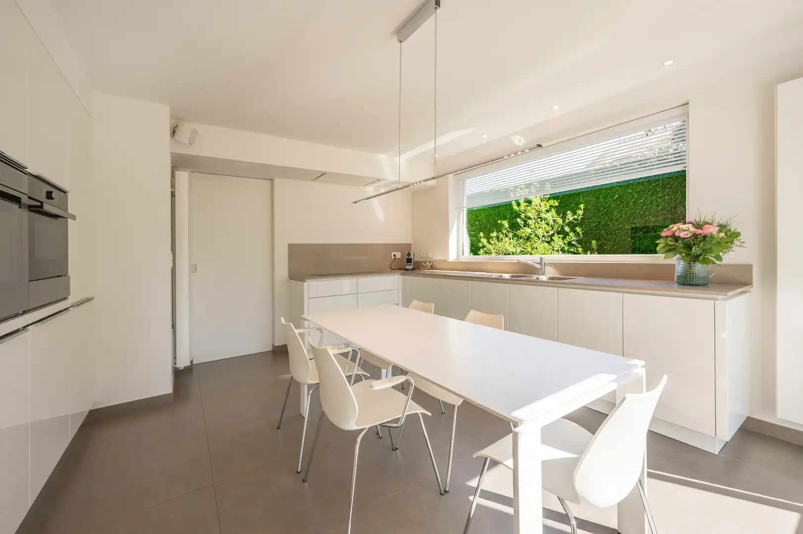 Vrijstaande villa, rustig gelegen in een aangename residentiële omgeving aan de rand van Knokke. foto 15