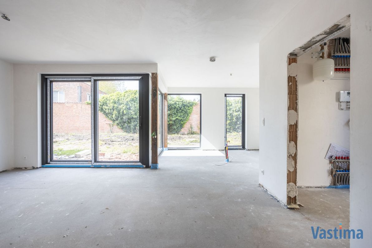 Nieuwbouw halfopen woning met 3 slaapkamers, garage en tuin foto 7