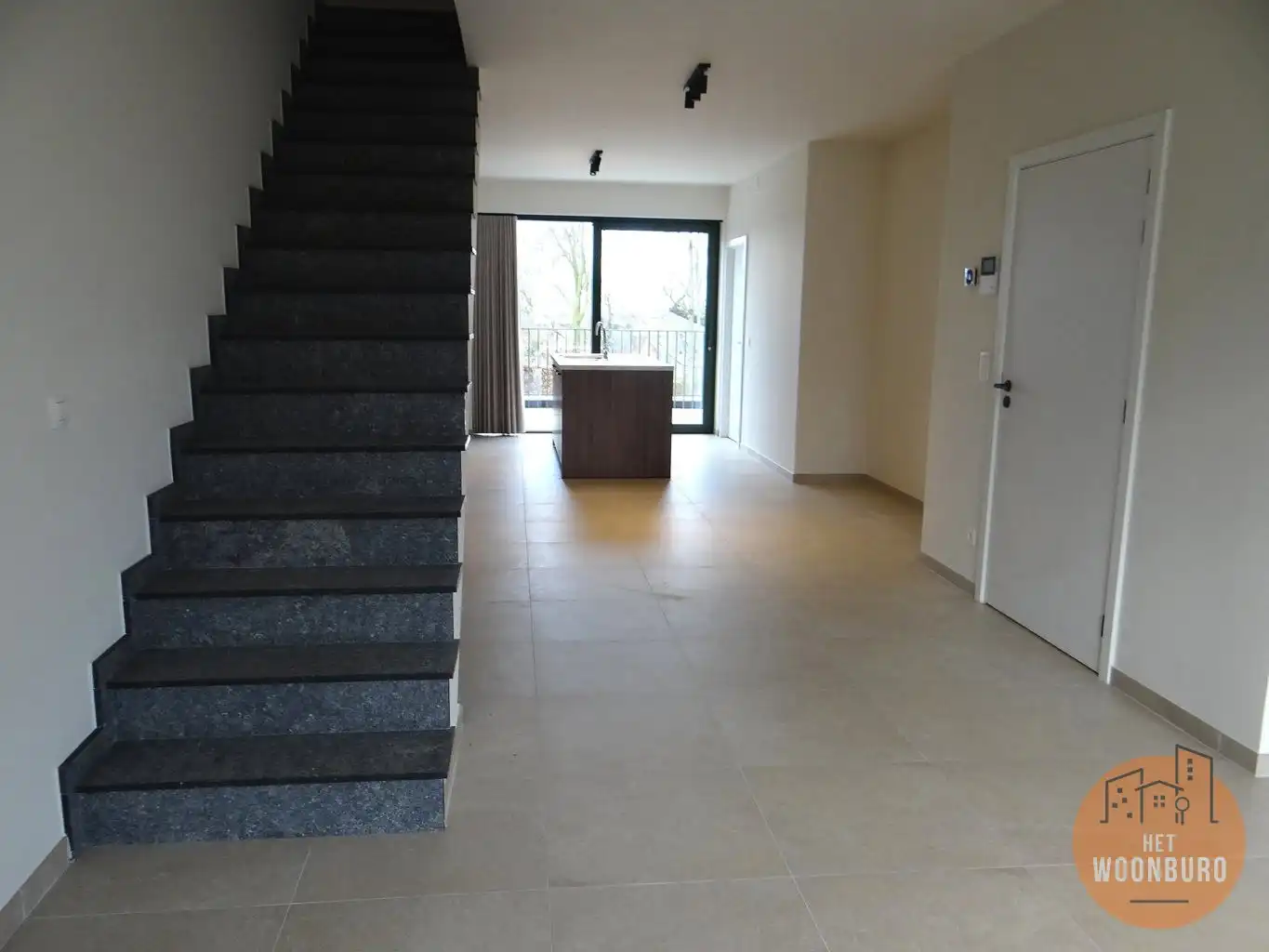 Nieuwbouw duplex 3 slpks, terras en autostaanplaats foto 4