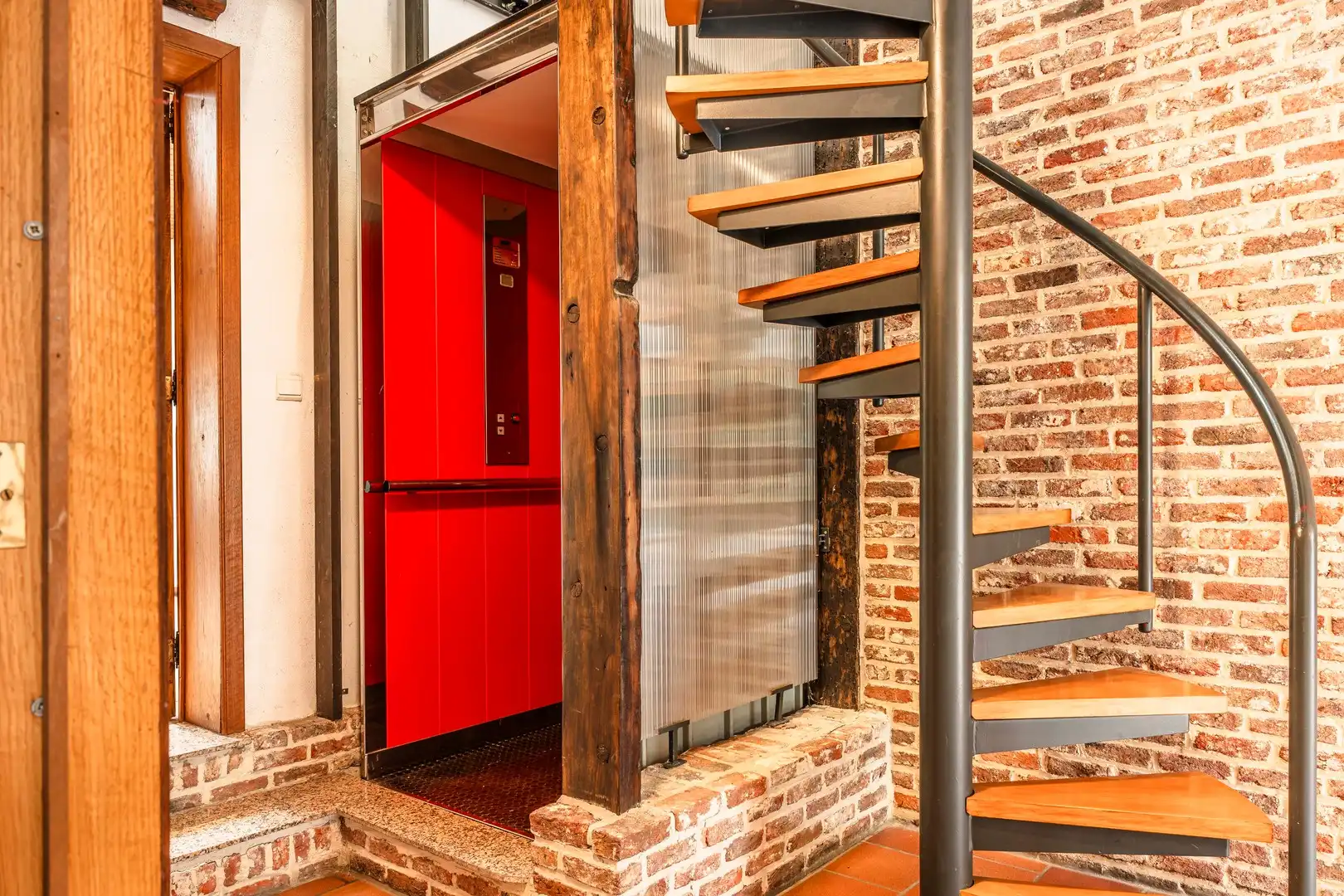Karaktervolle woning op centrale ligging foto 4