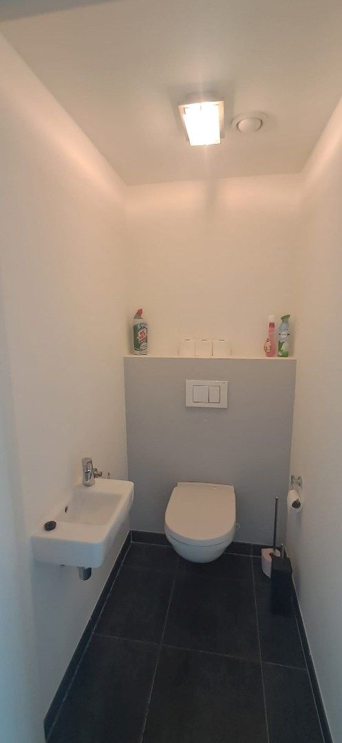 PRACHTIG NIEUWBOUWAPPARTEMENT TE HUUR OP 100 M. VAN DE ZEEDIJK foto 11