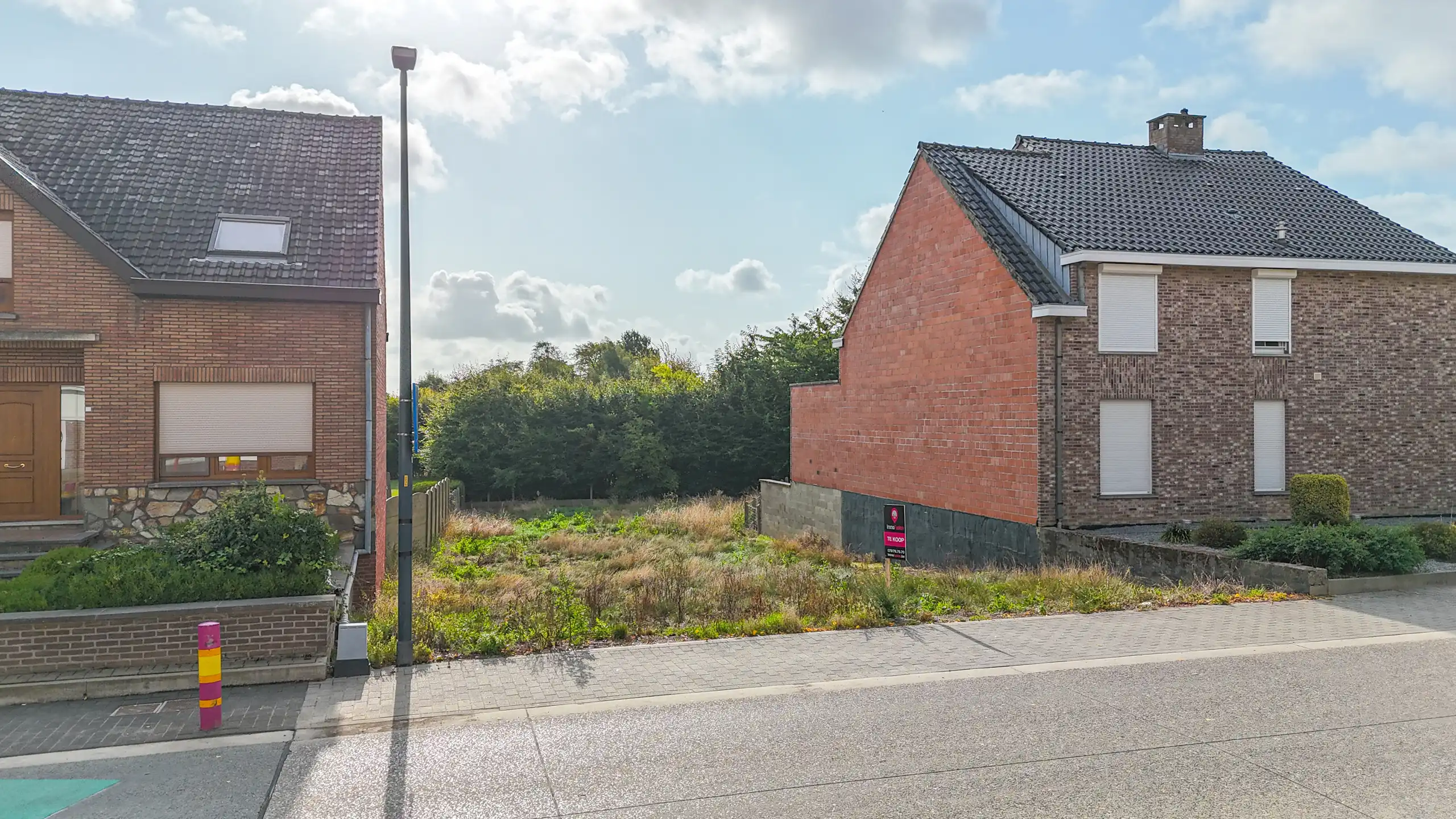 BWG halfopen bebouwing in de dorpkern van Engemanshoven! foto 2