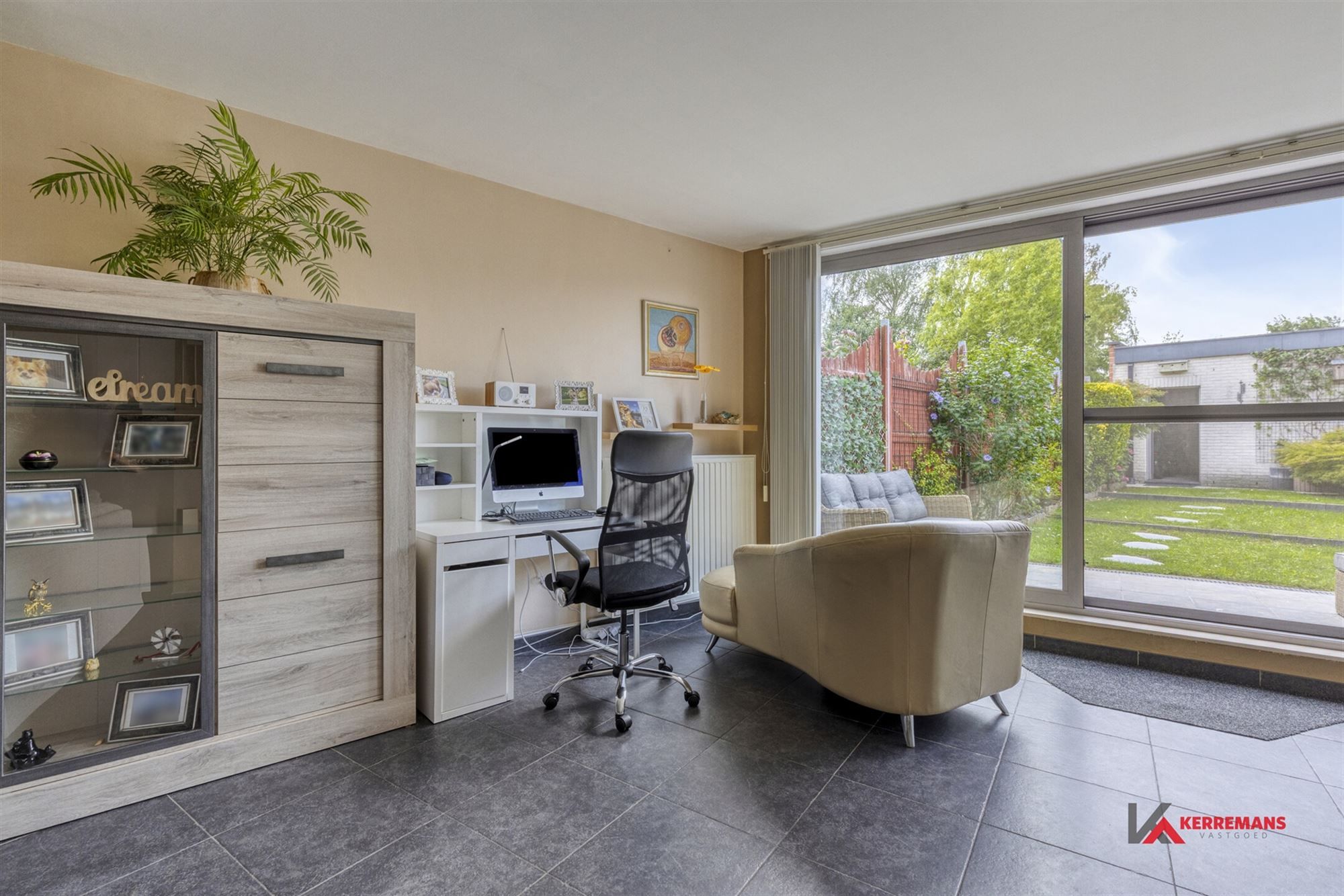Gelijkvloers appartement met 2 slaapkamers, tuin en garage.  foto 7