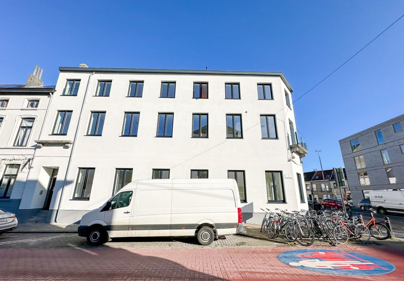 Lichtrijk, energiezuinig en ruim duplex appartement foto 9