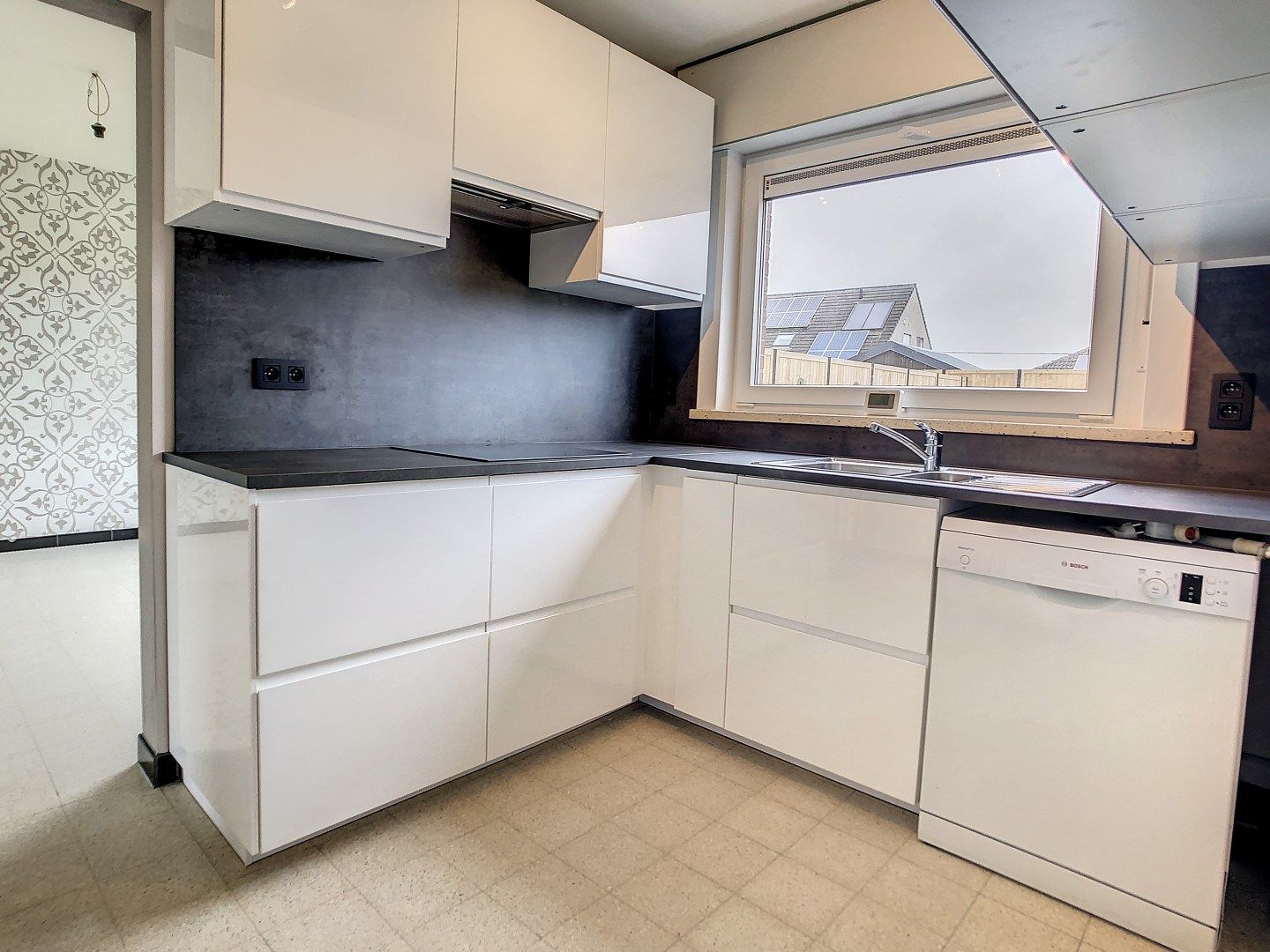 Half-open woning met 3 slaapkamers en tuin in het centrum van Staden foto 2