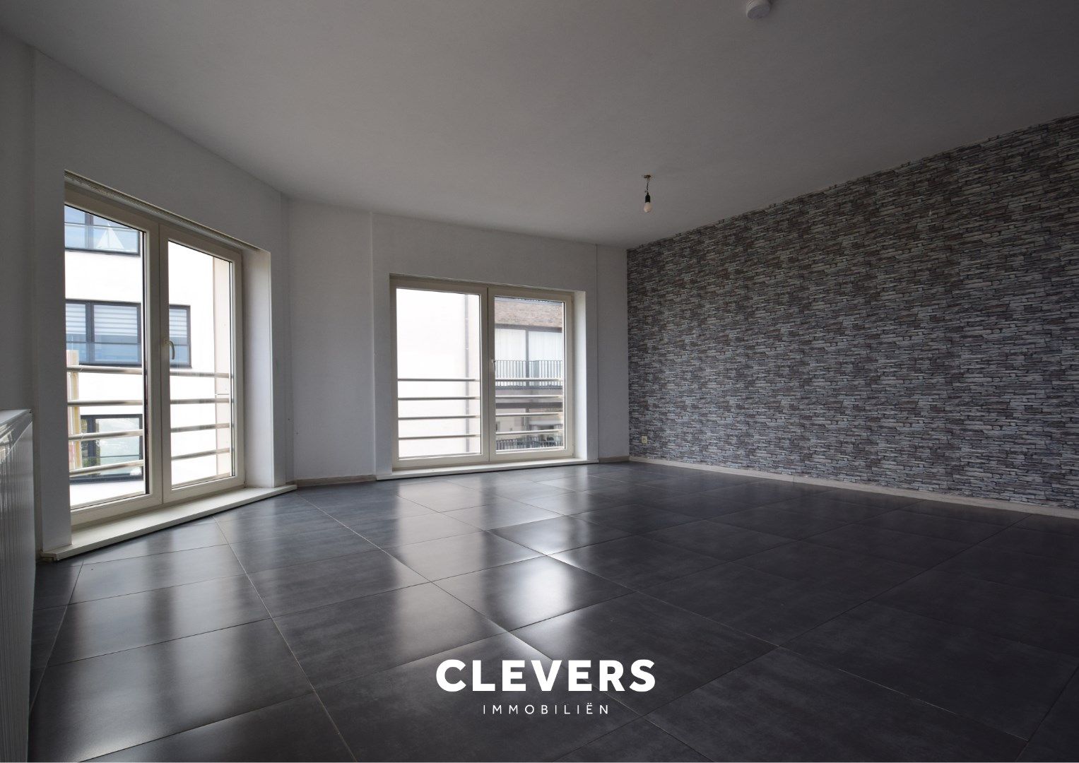 Ruim appartement met 3 slaapkamers  foto 2