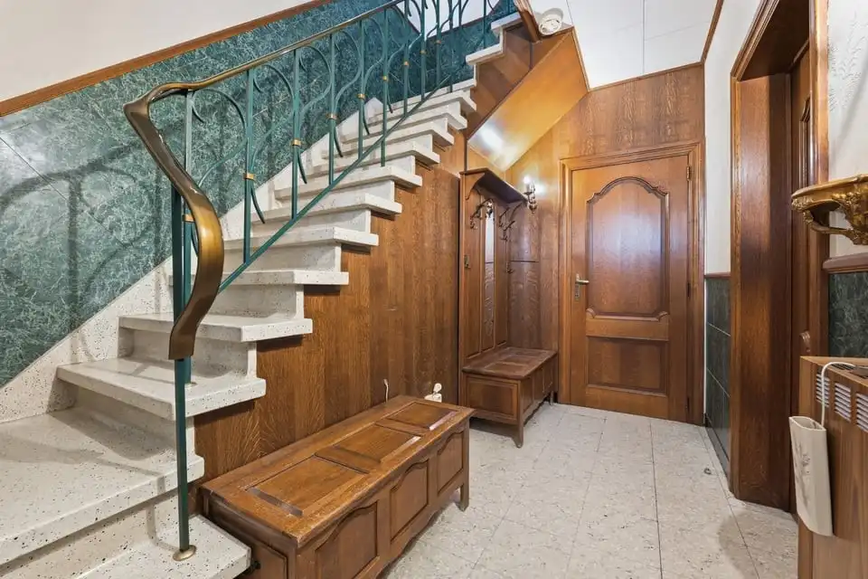 RUIME GEZINSWONING MET 3 SLKS, TUIN EN GARAGEBOX IN TONGEREN foto 2